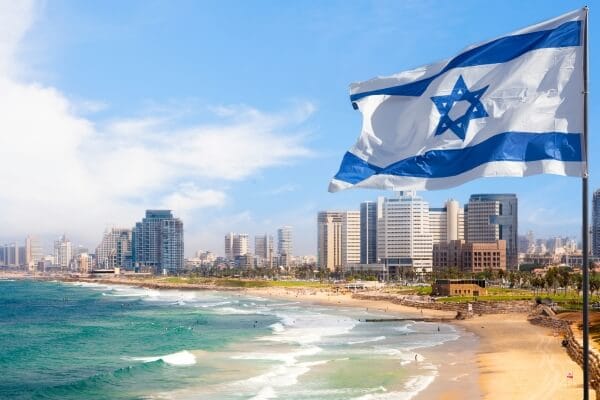 Descubra as principais atrações turísticas de Israel, sua culinária única e dicas para tornar sua viagem inesquecível.