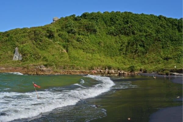 Cenário deslumbrante em um refúgio de natureza: conecte-se com a serenidade e renove suas energias.
